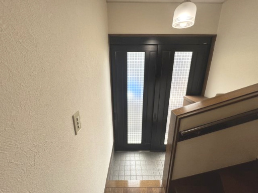 玄関は2方から開閉できる♪