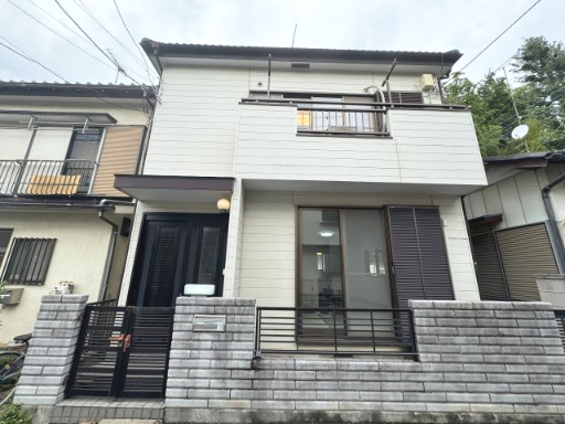 ホワイトベースの飽きの来ないデザイン♪