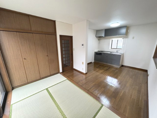 ダイニングと和室には仕切りがなく広々利用可能♪