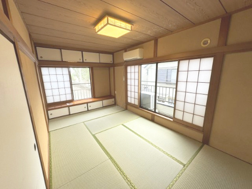 畳張替えの7.5帖和室は広々寝室に♪