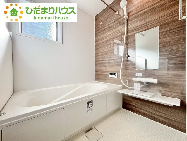 野田市中野台5期　新築戸建　1号棟の浴室|いつまでも入っていられるような広々とした浴室が魅力的です(^^)/							
