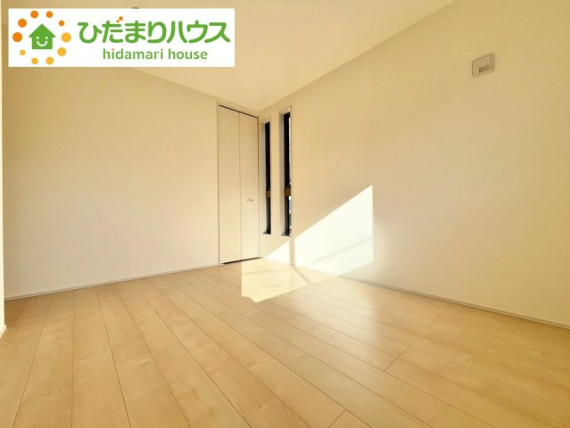 野田市中野台5期　新築戸建　1号棟の洋室|机にベットを置けば子供部屋の完成です！					
