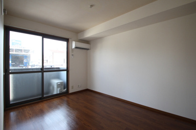 【寝室】 | ストークシャトル　B棟