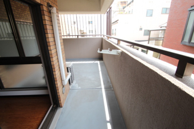 【バルコニー】 | ロジェ岡山