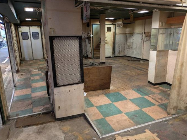 大阪市城東区今福西１丁目の店舗一部の内装