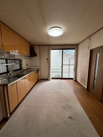 和歌山市新堀東　戸建の居間・リビング