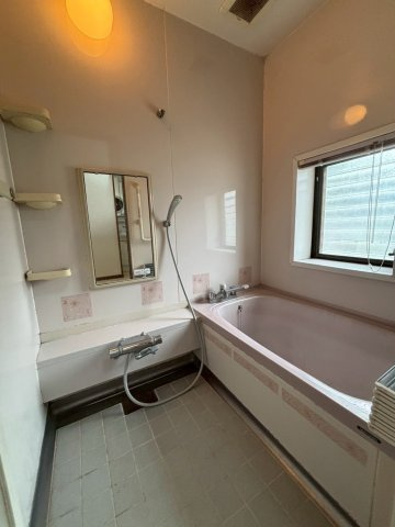 和歌山市新堀東　戸建の浴室