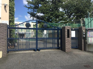 【周辺】 | 北区上十条1丁目　新築戸建　B号棟 8990万円 | 北区立十条富士見中学校