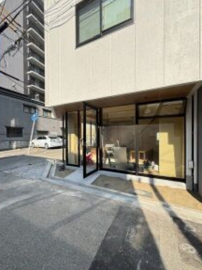 大阪市西区本田２丁目の店舗事務所の外観パース