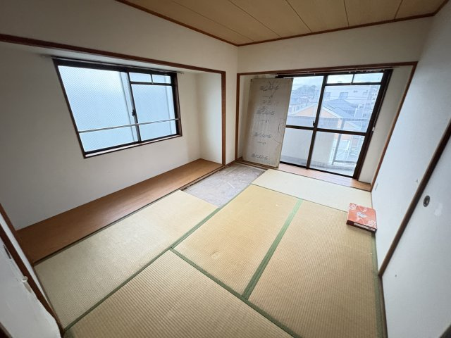 フローライト市川の和室