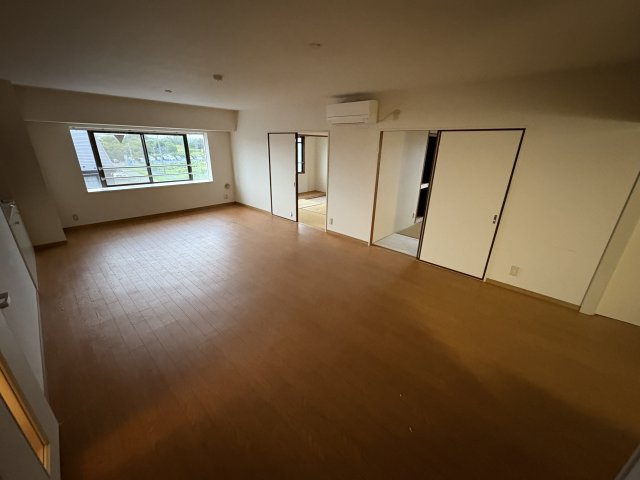 フローライト市川の居間・リビング