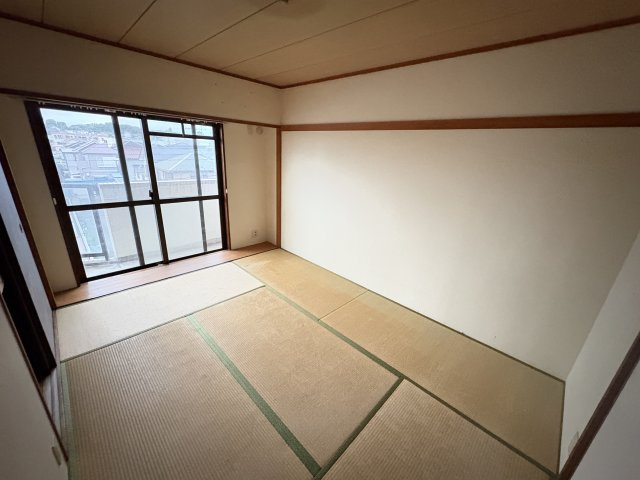 フローライト市川の和室