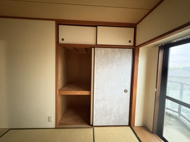 フローライト市川の収納