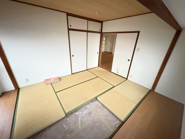 フローライト市川の和室