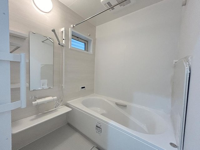 吹田市吹東町　新築戸建の浴室|日々の疲れを癒すお風呂付です