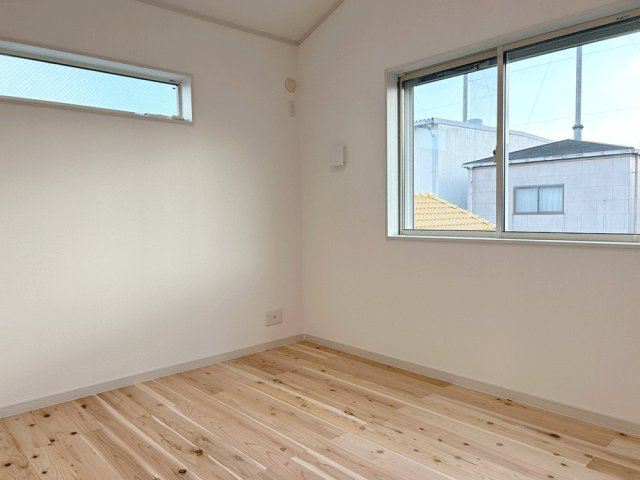 吹田市吹東町　新築戸建の洋室|使い勝手のいい洋室です