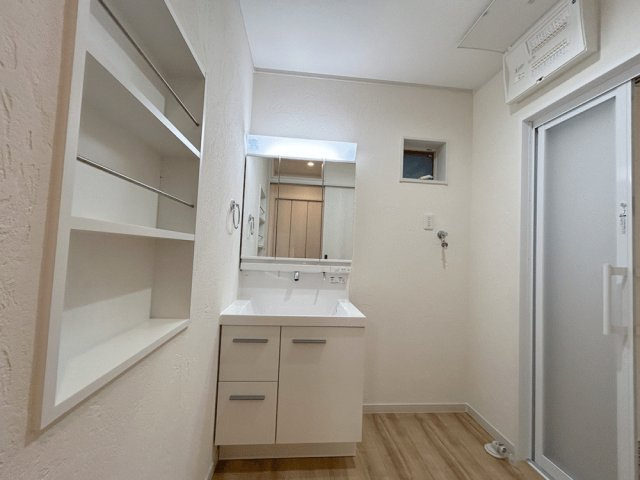 吹田市吹東町　新築戸建の独立洗面台|独立洗面台です