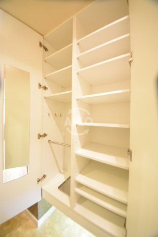 CITY SPIRE桜川Ⅱ　塩草立葉小学校区の収納|CITY SPIRE桜川II（シティスパイア桜川II）　シューズボックス