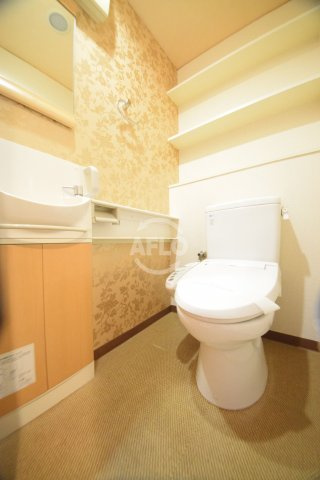 CITY SPIRE桜川Ⅱ　塩草立葉小学校区のトイレ|CITY SPIRE桜川II（シティスパイア桜川II）　温水洗浄便座