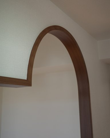 リージェントパーク廿日市駅前のその他|造りに遊び心を感じさせるアーチ