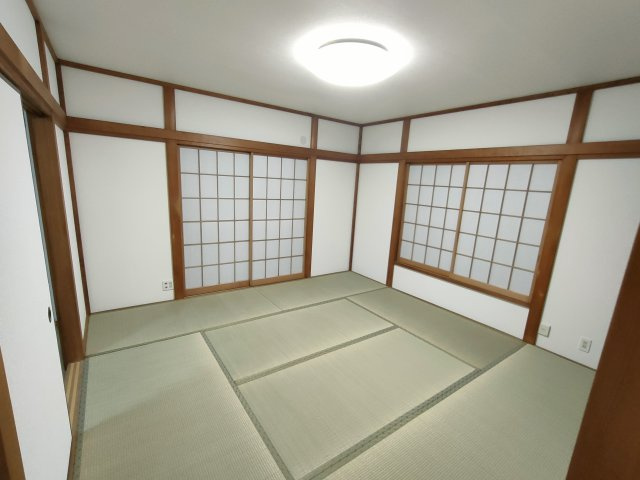 下都賀郡野木町大字友沼-4 リフォーム物件　の和室|〇和室〇
畳表替、障子・襖張替済みです！
2025年8月撮影