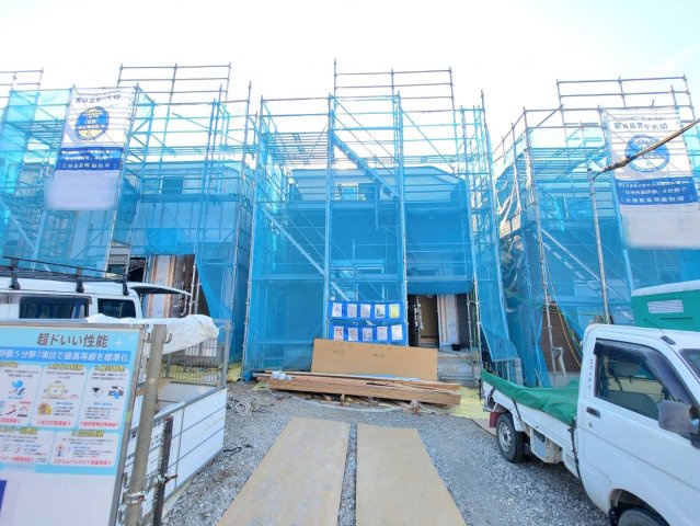 【Livele Fine】野田市尾崎台Ⅱ 全4邸の前面道路含む現地写真|〇２号棟〇
全居室6帖以上！ストレージルーム付きの間取りです♪
2025年8月撮影