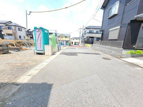 【Livele Fine】野田市尾崎台Ⅱ 全4邸の前面道路含む現地写真|〇前面道路〇
東側6m
閑静な住宅街です。
2025年7月撮影