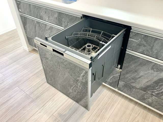 ＜LIBERi リーベリー＞練馬区小竹町2丁目　希少エリア　限定1棟の収納