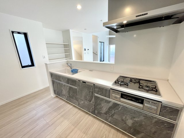 ＜LIBERi リーベリー＞練馬区小竹町2丁目　希少エリア　限定1棟の収納