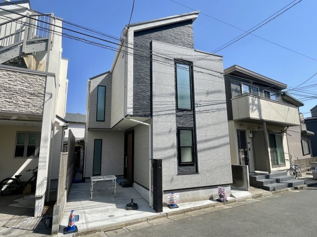 ＜LIBERi リーベリー＞練馬区小竹町2丁目　希少エリア　限定1棟