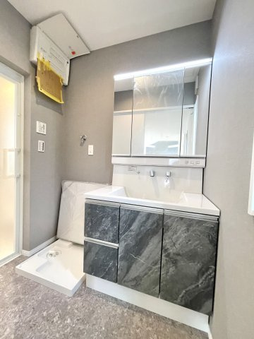 ＜LIBERi リーベリー＞練馬区小竹町2丁目　希少エリア　限定1棟のキッチン