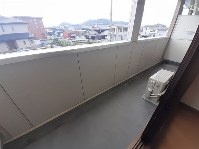 シャルマン今宿のバルコニー