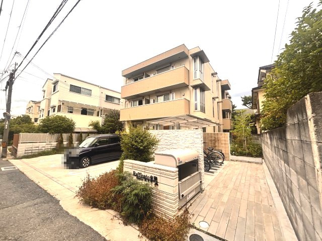 Raffinato東灘の外観