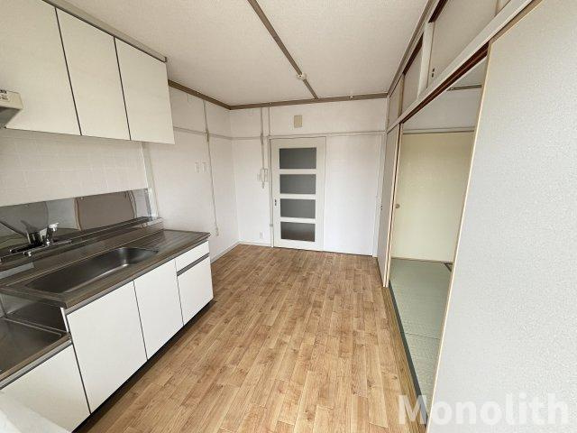 光明台20号棟の内装