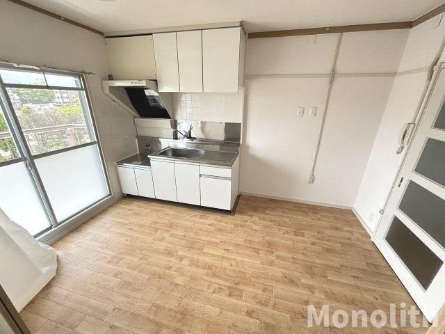 光明台20号棟の居間・リビング