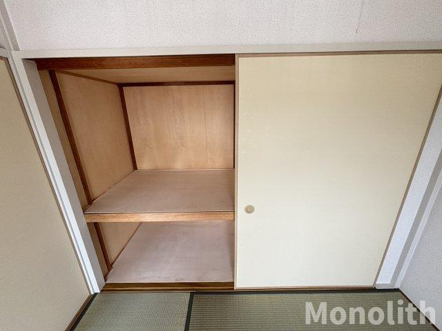 光明台20号棟の収納