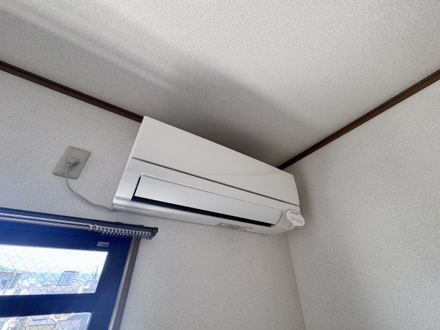 ハーモニータカノの設備|洋室6帖エアコン1基ついています