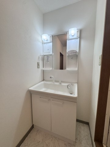 ハーモニータカノの独立洗面台