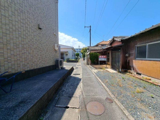 【前面道路含む現地写真】 | 大通りから入ってすぐ！