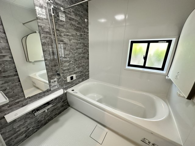 小田原市南鴨宮3期　新築一戸建ての浴室