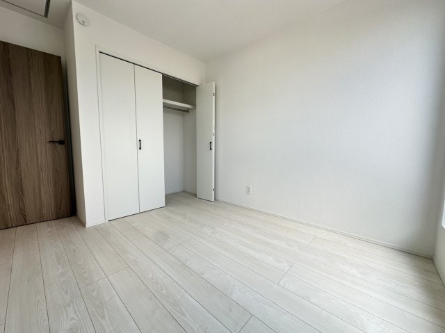 小田原市南鴨宮3期　新築一戸建ての洋室