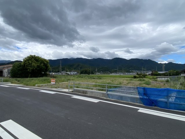 西条市丹原町今井の売地の外観