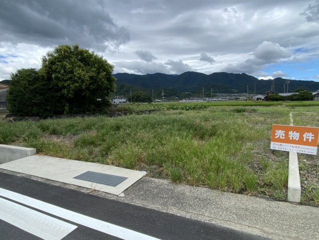 西条市丹原町今井の売地の外観