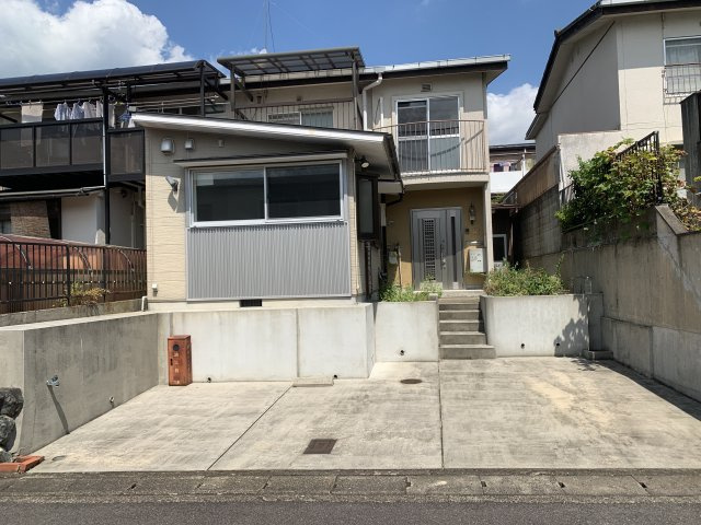 京都市岩倉中在地町　中古テラスハウスの庭