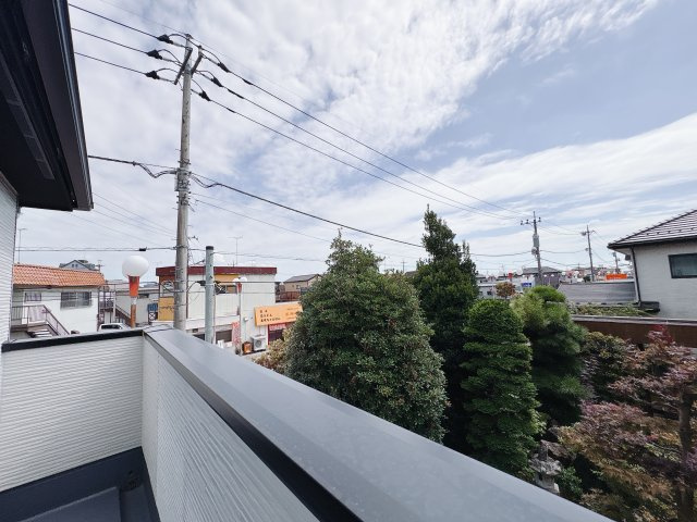 【LGARE】下都賀郡壬生町 41期 全2区画の展望|○バルコニーから○
バルコニーからの南側眺望。十分な陽当りが確保されています！是非現地にてご体感下さい。ご見学については、平日・時間外なども対応致します。お気軽にご連絡下さい！
※2025年9月撮影