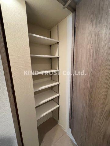 コンフォリア・リヴ南森町Ⅱの収納|たっぷりとした収納スペースです