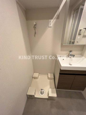 コンフォリア・リヴ南森町Ⅱの洗面所|忙しい朝には欠かせない洗面所です