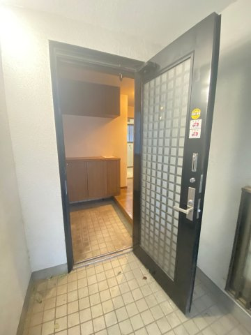 【玄関】