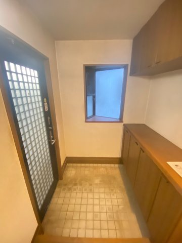 【玄関】