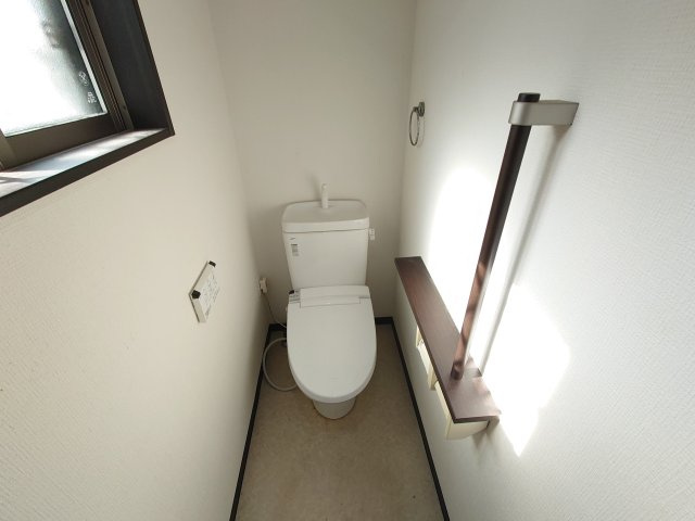 岩出市相谷・中古戸建・116091のトイレ